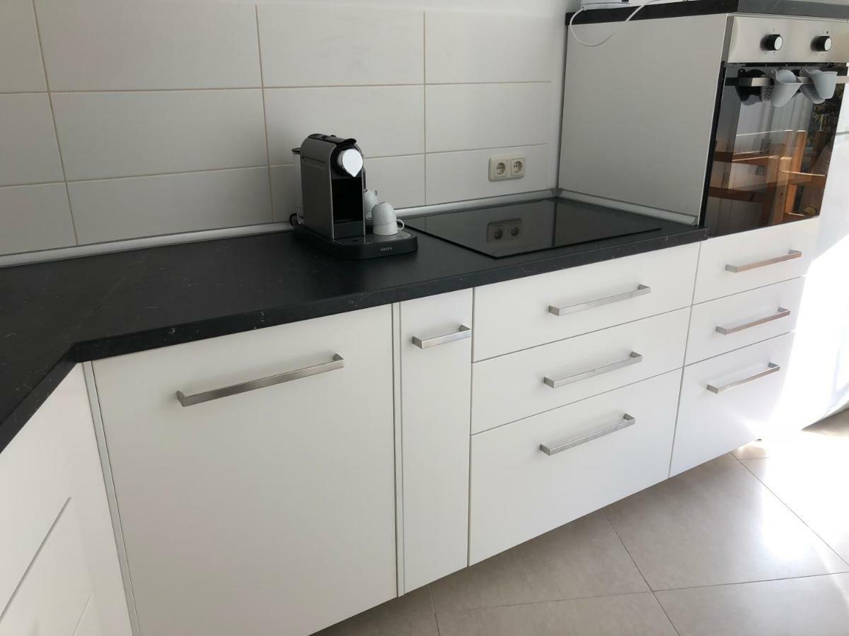 Sonnige Wohnung Im Zentrum Mit Terrasse U Tiefgarage - Netflix & Prime Lipsia Esterno foto
