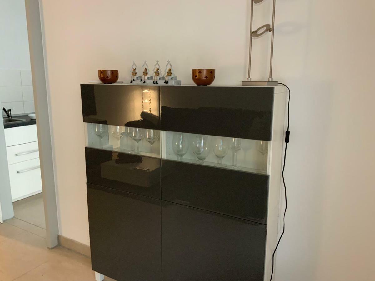 Sonnige Wohnung Im Zentrum Mit Terrasse U Tiefgarage - Netflix & Prime Lipsia Esterno foto