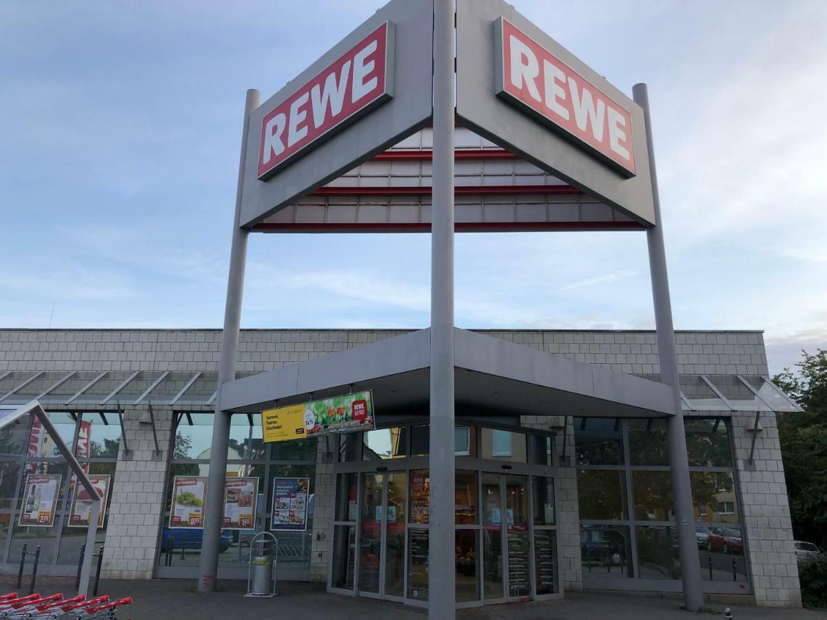 Sonnige Wohnung Im Zentrum Mit Terrasse U Tiefgarage - Netflix & Prime Lipsia Esterno foto